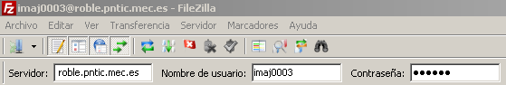 Inicio de Filezilla: en la parte superior, se indica el nombre del servidor (en el ejemplo, "roble.pntic.mec.es", del usuario (para cuentas del ITE, la parte anterior a la arroba de tu dirección de correo electrónico) y constraseña (la misma que en el correo en las cuentas del ITE)